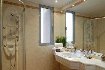 Atrium & Jacuzzi Hotel Athens