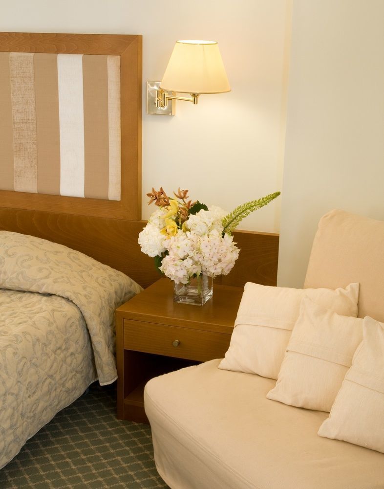 Western Plaza Hotel