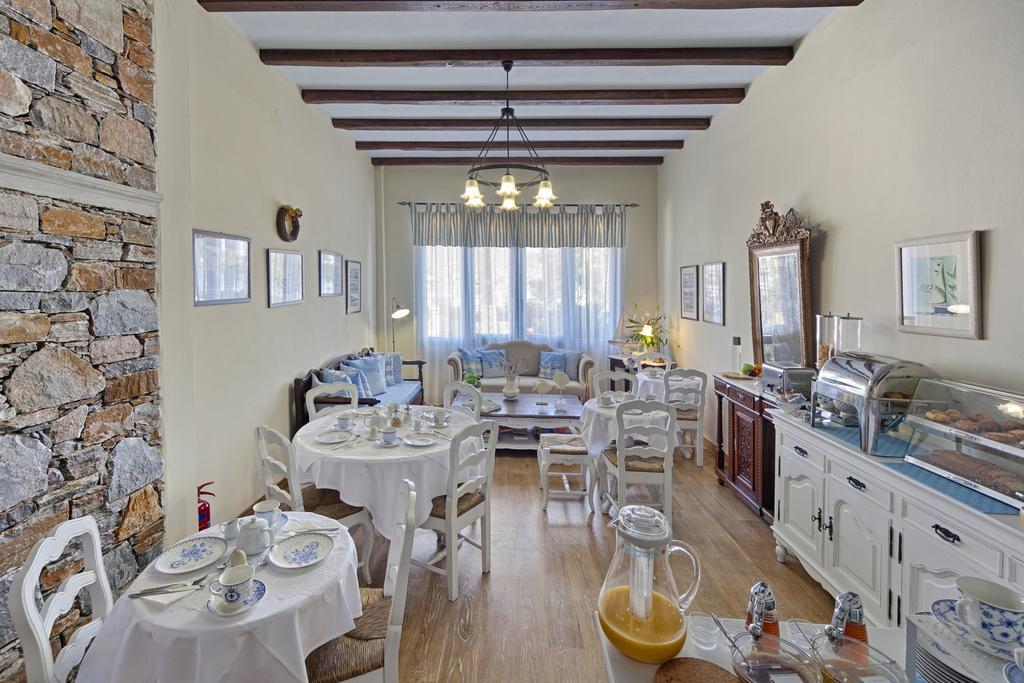 Akrogiali Aparthotel