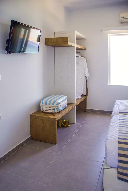 Ansi & Almyrida (Crete)