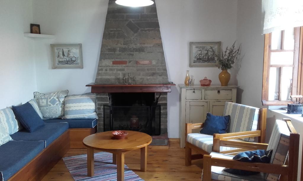 Athina's House Country house Skala Sotiros