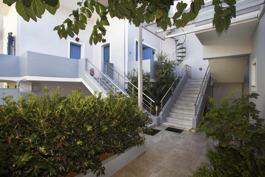 Studios Vasilis Agia Marina (Crete)