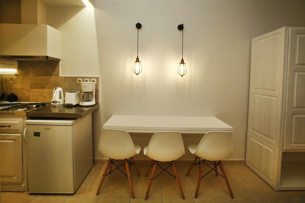 Apartment Studios Vasilis *