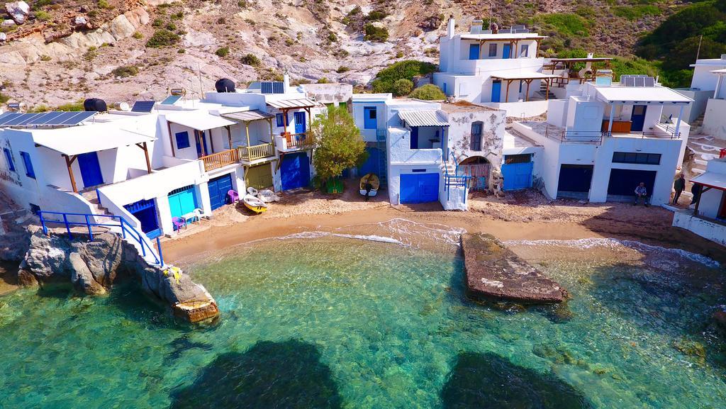 The Cove House Plaka (Milos)