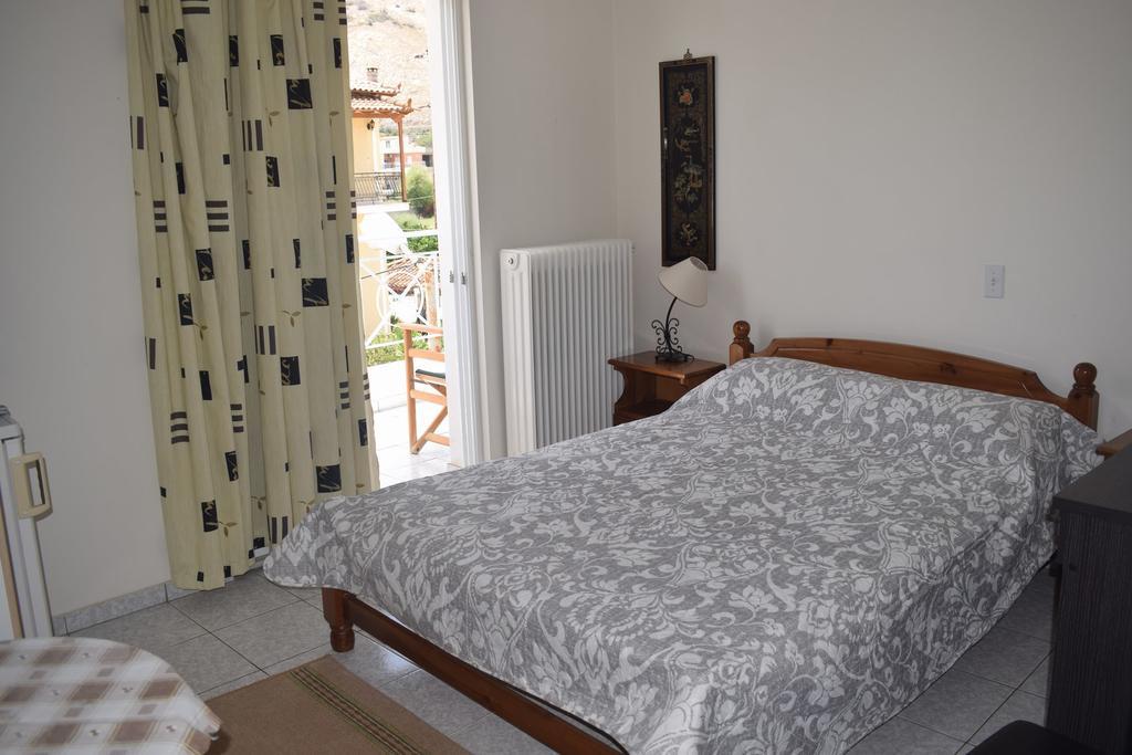 Apartment And Miloi (Argolis)