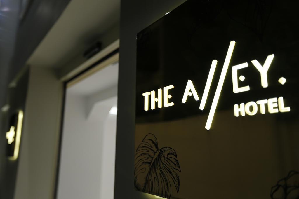 Alley Boutique And Hotel