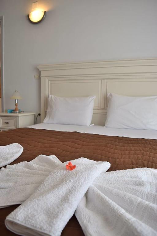 Aparthotel Amfilissos 2*
