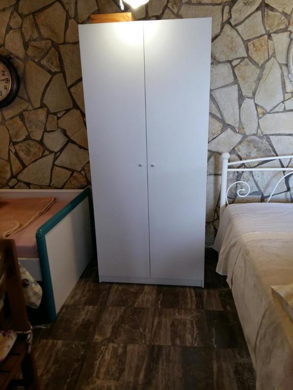 Kristallia Monastiraki (Phocis)