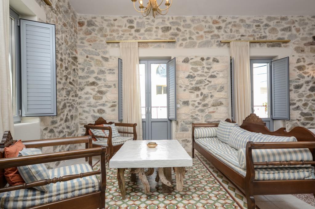 Center Houses Apartment Naxos City