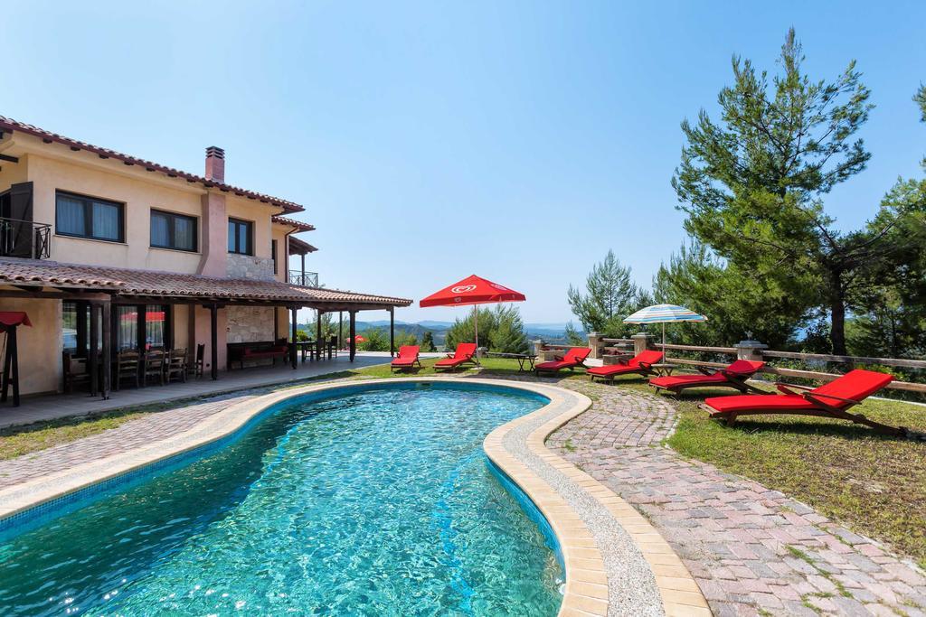 Akritas Ef Zin & Villa Paliouri