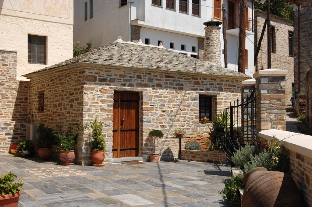 Xenonas Ton Chromaton Guest house 4*