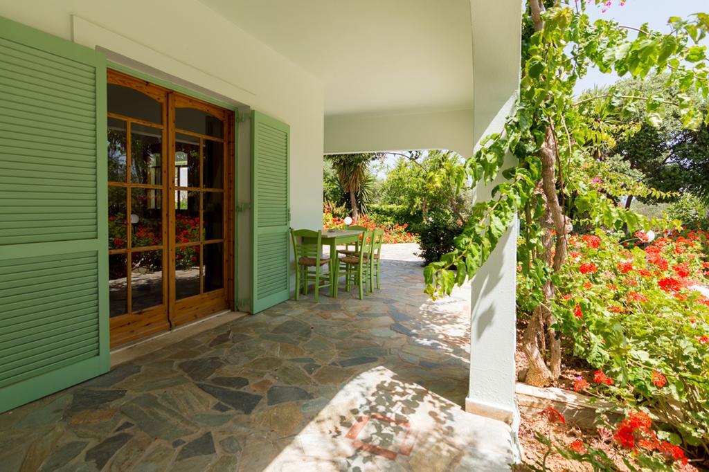 Athena Olive Grove & Estate Holiday home
