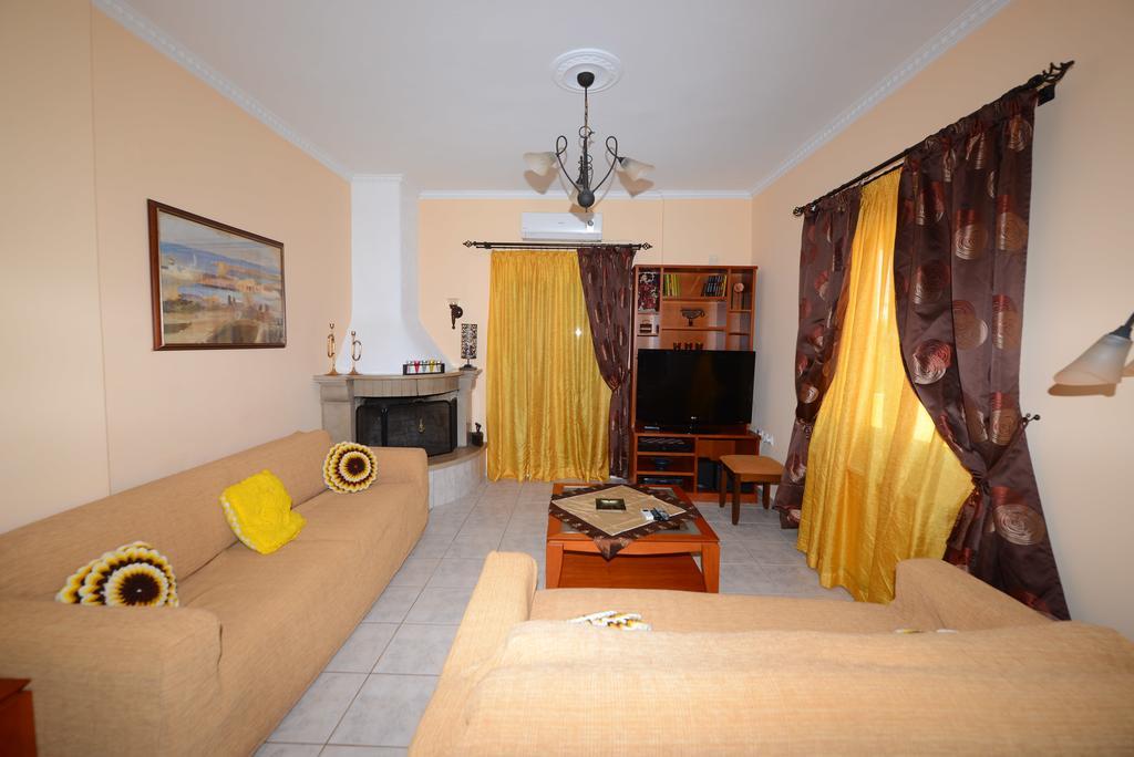 Roula's & Acharavi (Corfu)