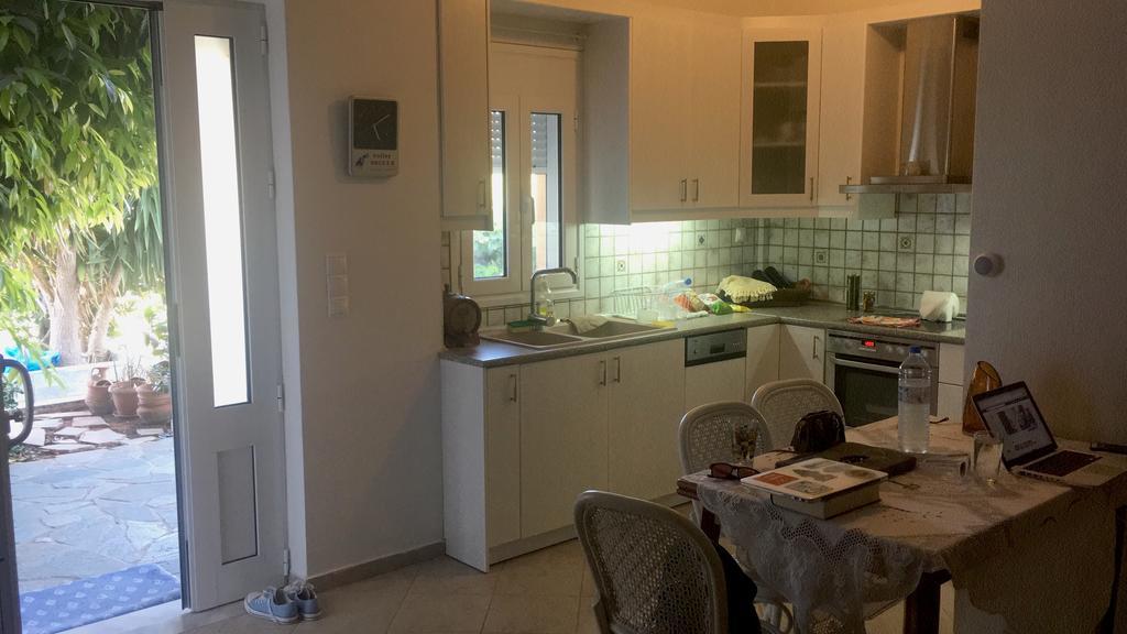 Family Ammoudi With Shared Mini-pool Apartment Agia Pelagia (Crete)