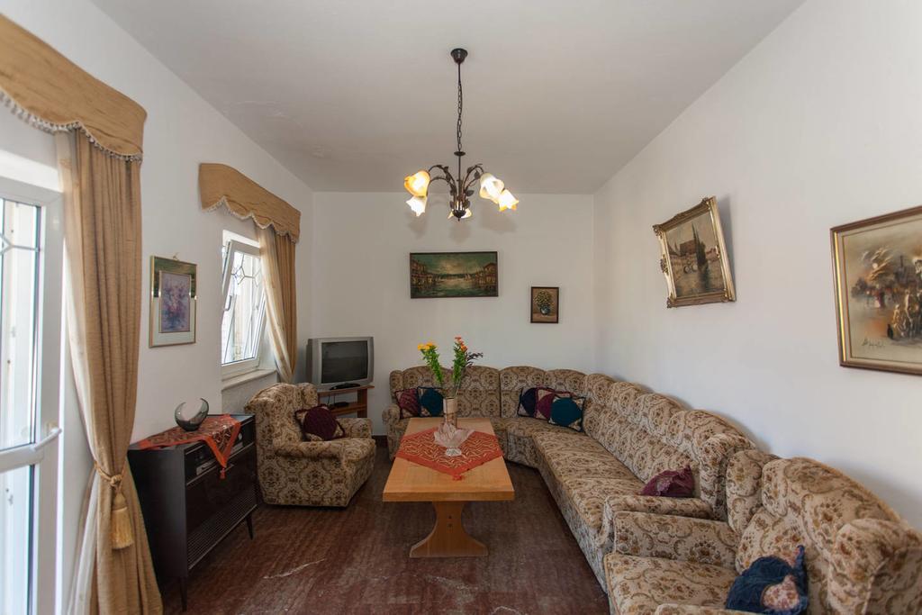 Apartment Froso On The *