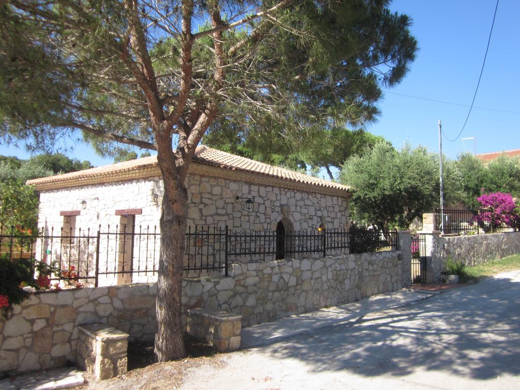 Aparthotel Artemis Vassilikos 3*