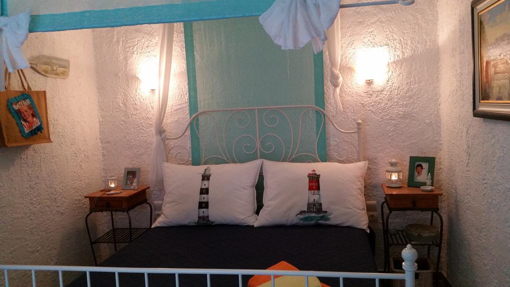 Vourleza Vacation House Near Airport Holiday home *