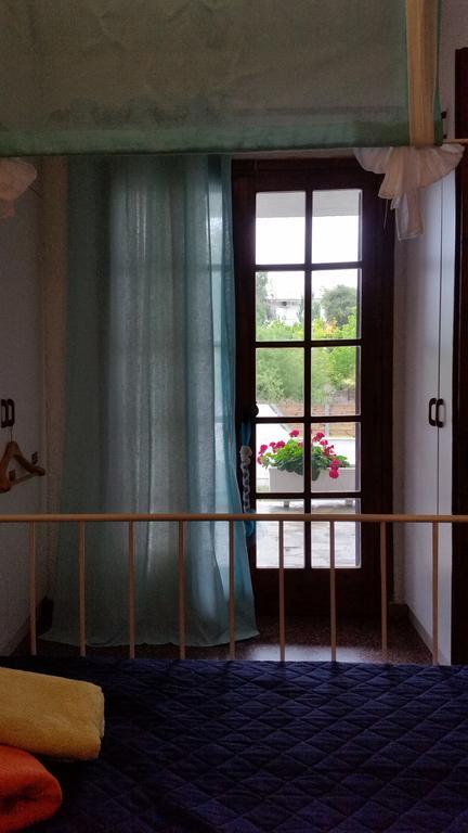 Vourleza Vacation House Near Airport Holiday home
