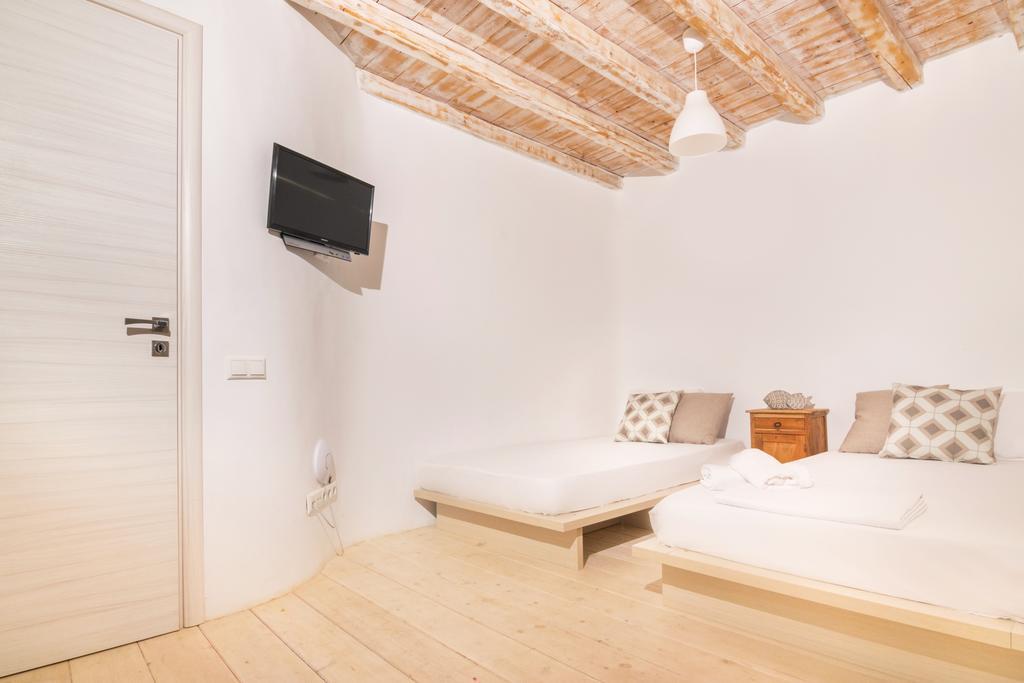 Apartment Eliades *