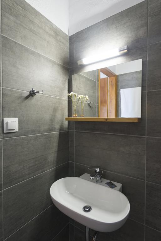 Avli Apartment