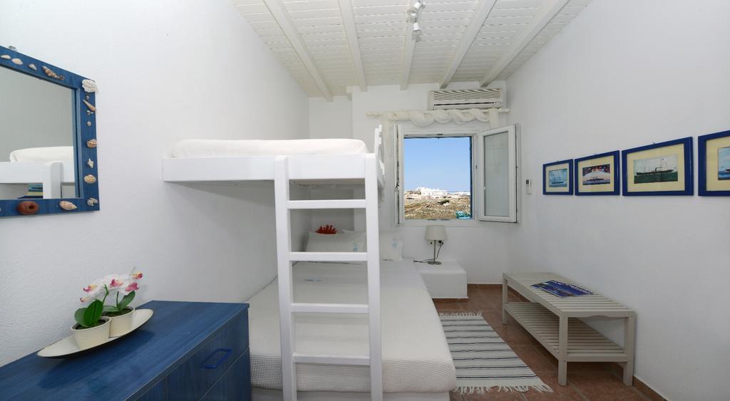 V Villa *