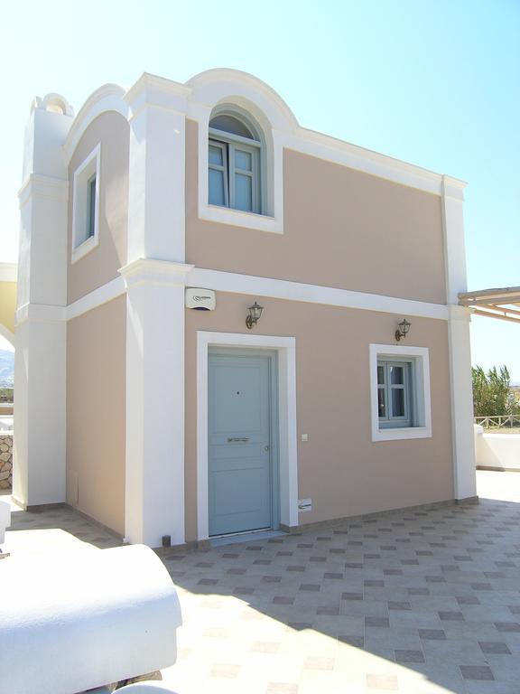Secret Earth - Santorini * Kamari (Santorini)