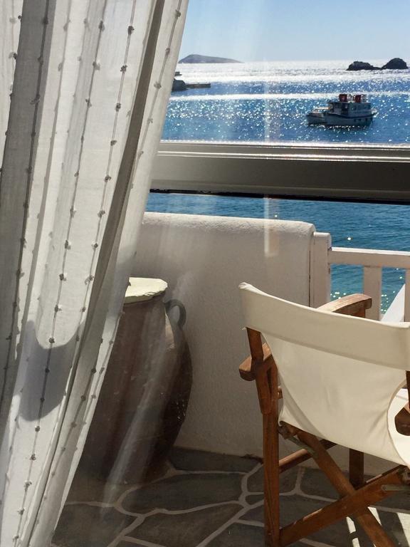 Aeolos Beach Karavostasis (Folegandros)