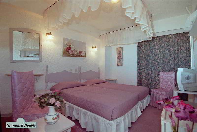 Club Iliochari Hotel 3*