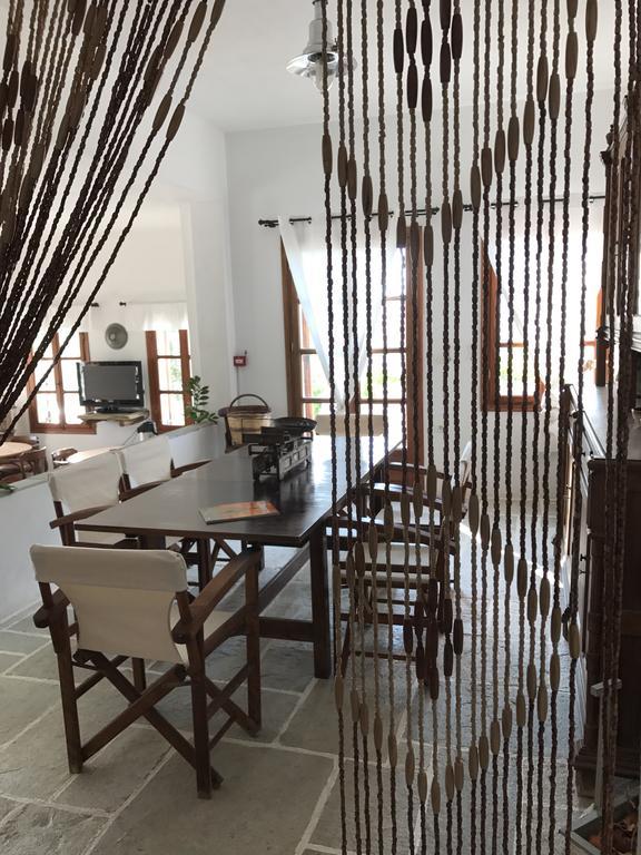 Aeolos Beach Hotel Karavostasis (Folegandros)