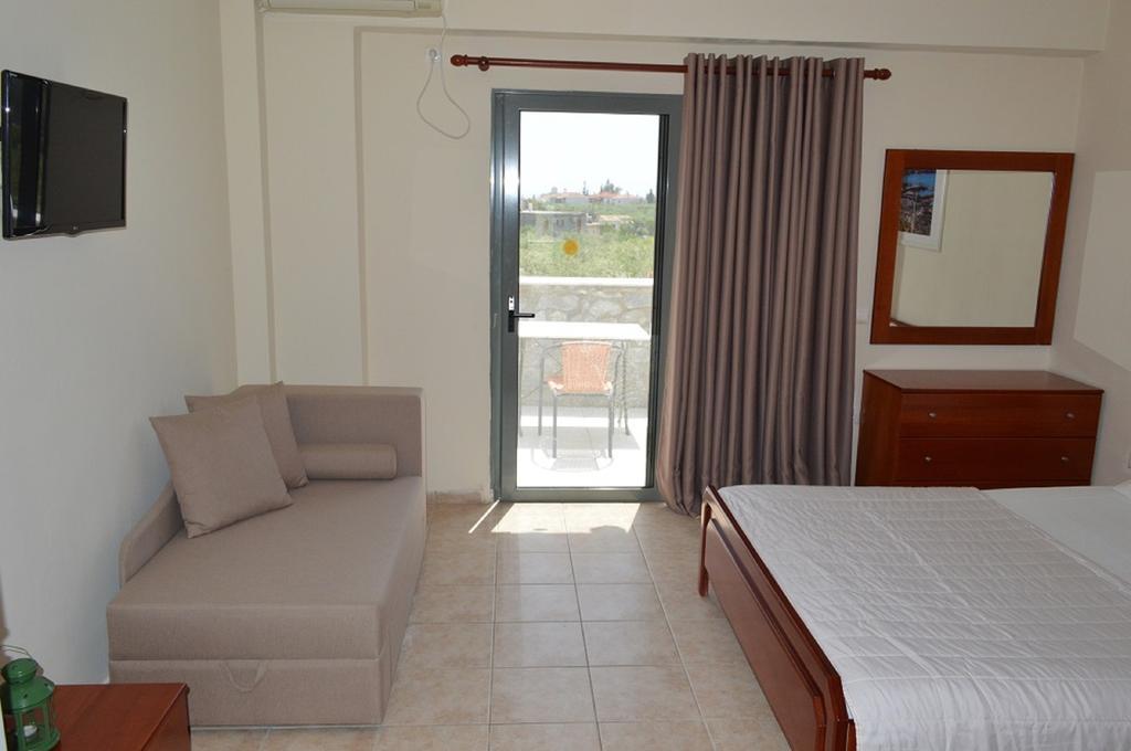 Apartment Nefeli Stoupa