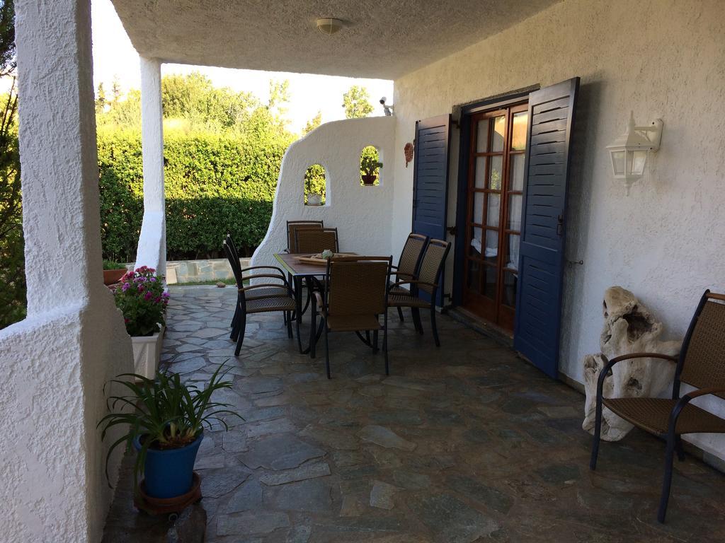 Vourleza Vacation House Near Airport Holiday home