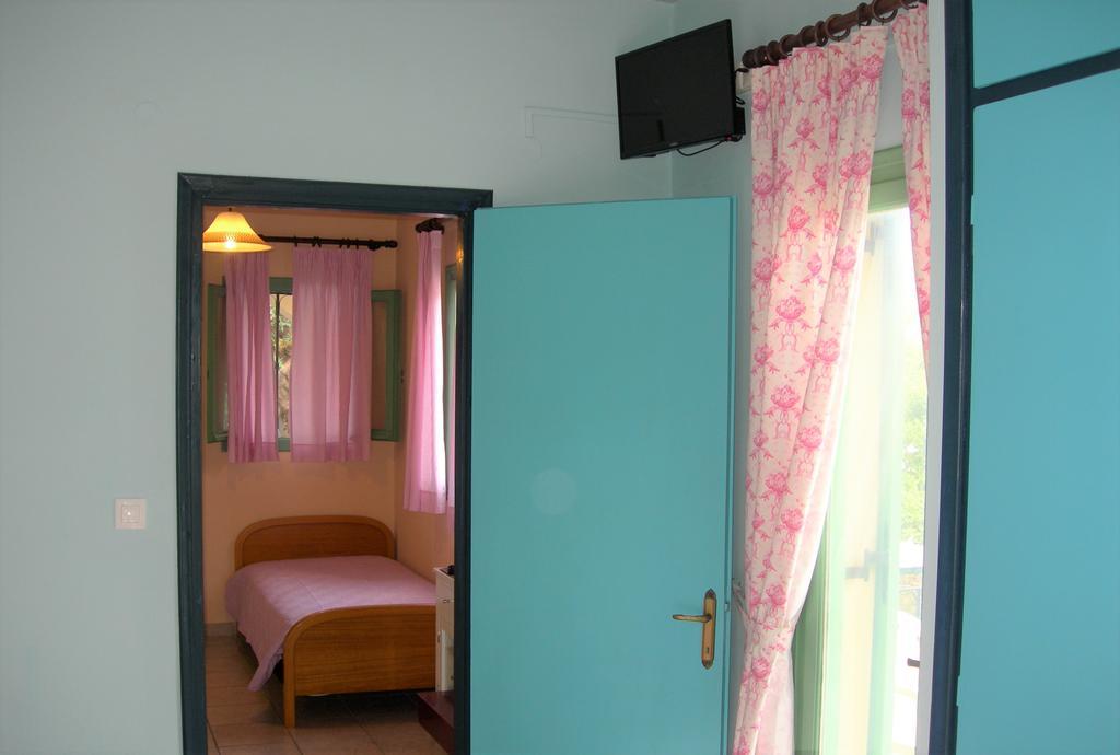 Karmar Aparthotel Dassia (Corfu)