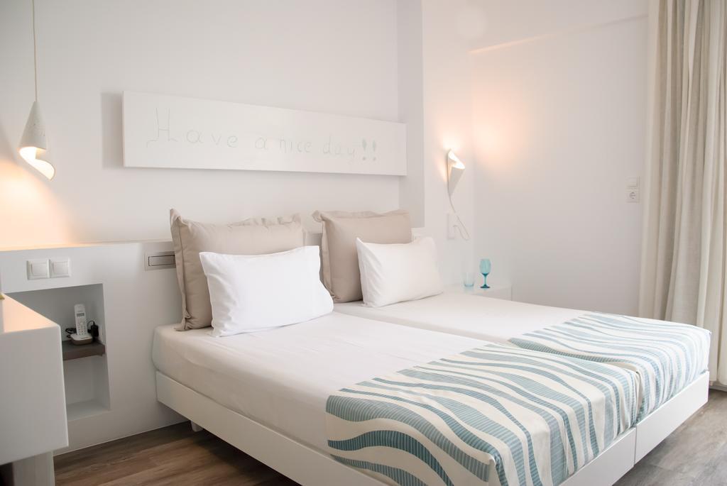 Kouros Seasight Hotel 2*