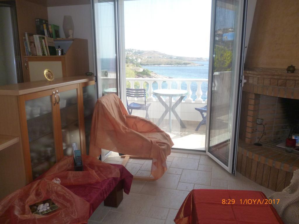 Perigiali Seaside Holiday home Vromopousi