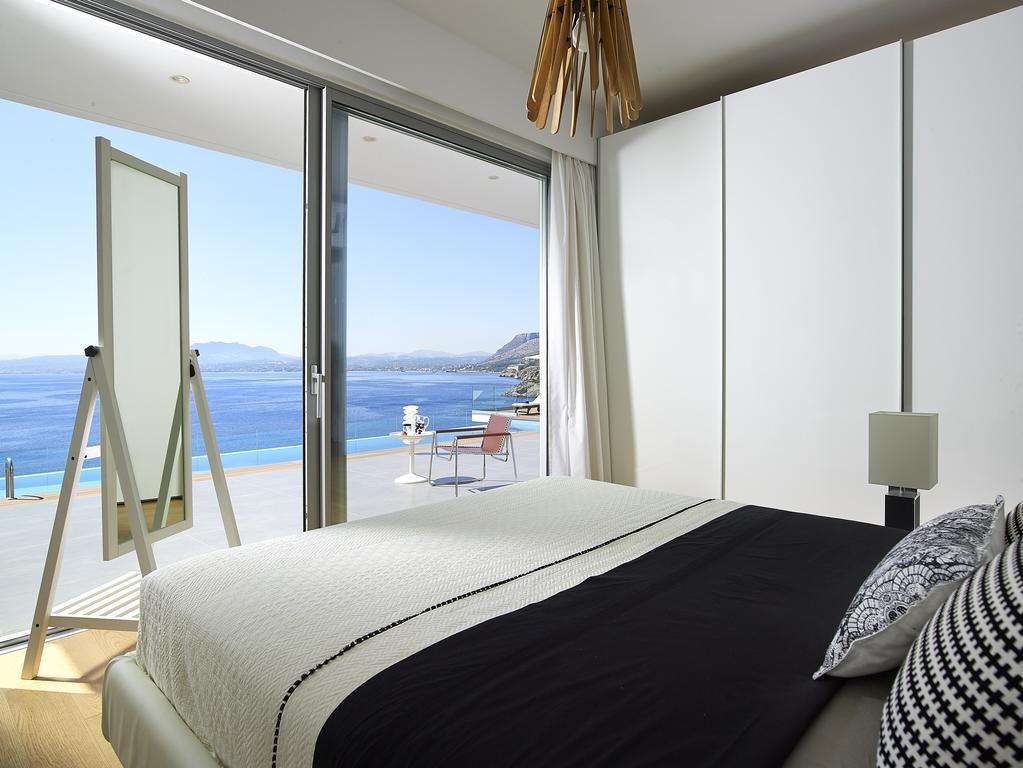 Beachfront In Crete - Epavli Luxury Villa Agia Pelagia (Crete)
