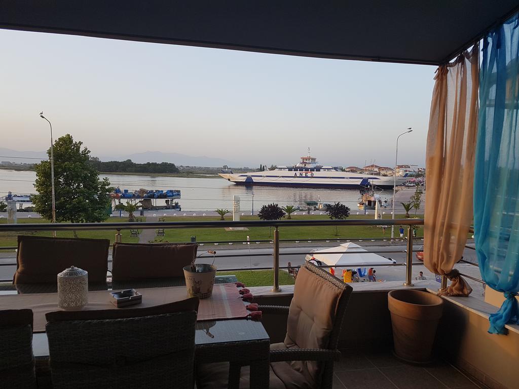 Lakis Luxury *
