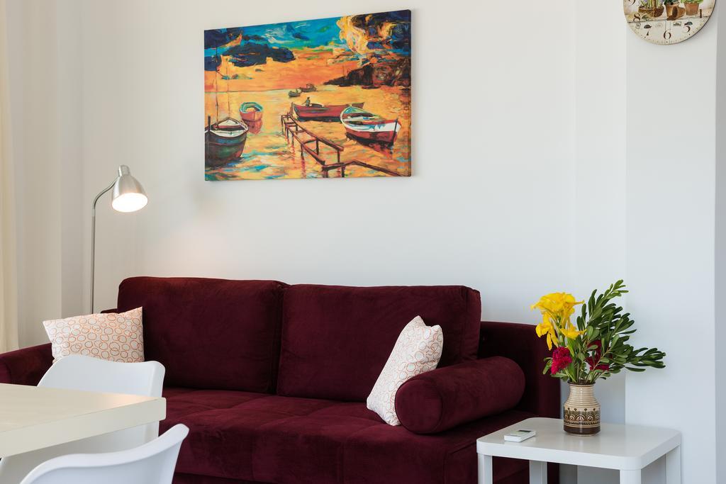 Niovi Seaside Apartment *