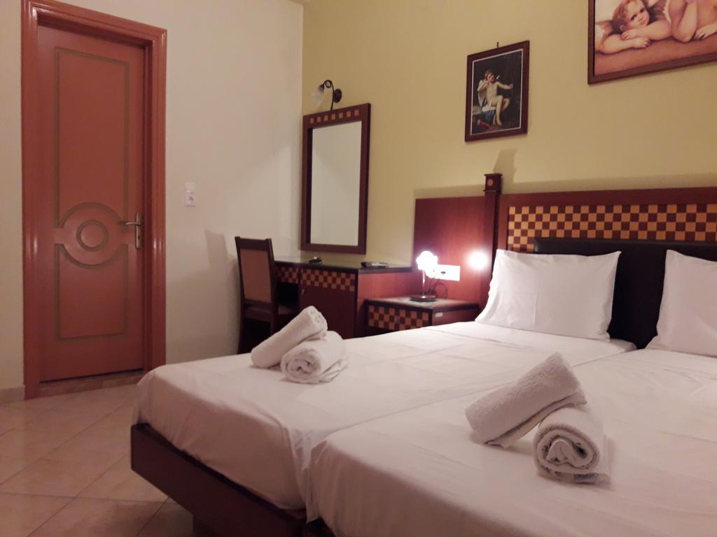 Hotel Parthenon 2*