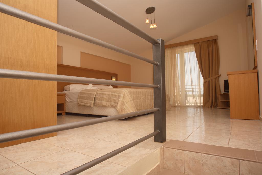 Anilio Plaza 4* Zacharo