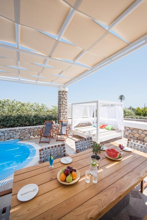 Villa Secret Earth - Santorini Kamari (Santorini)
