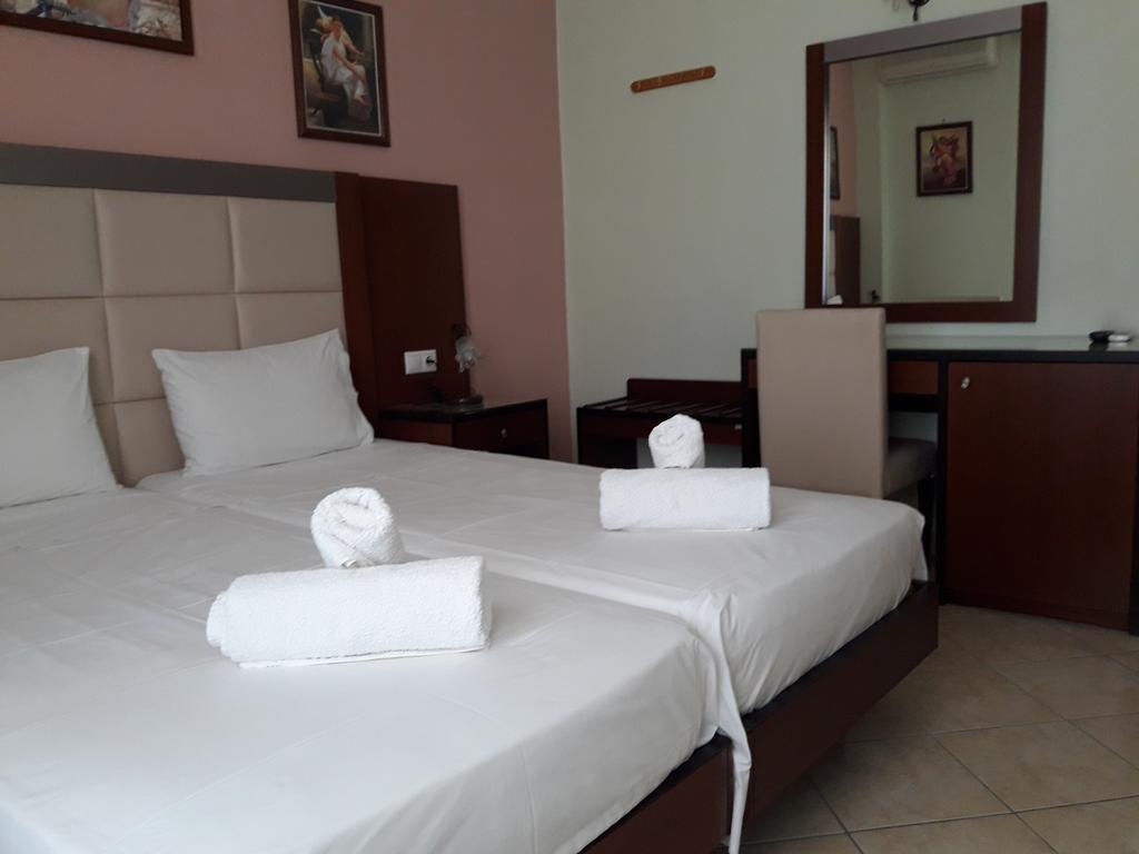 Parthenon Hotel Chora (Ios)