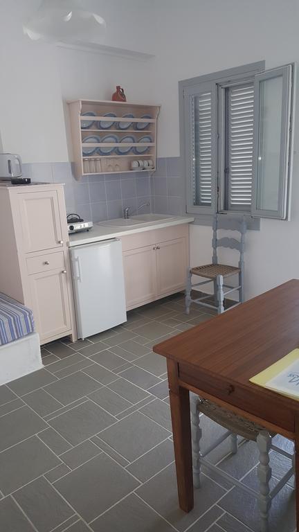 Aparthotel Aeolos