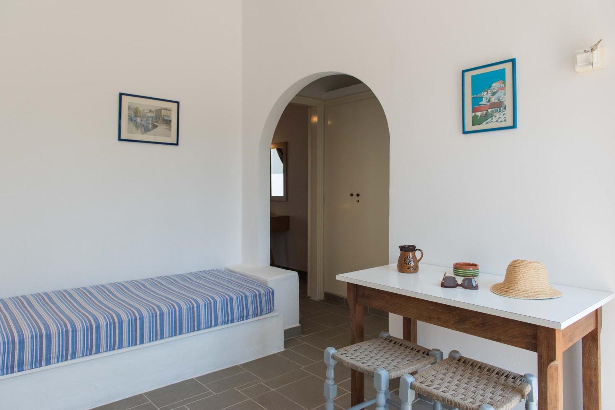 Aeolos 2* Kamares (Sifnos)