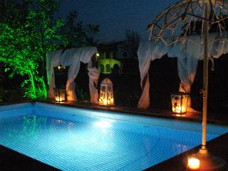 Palm Grove Complex Hotel