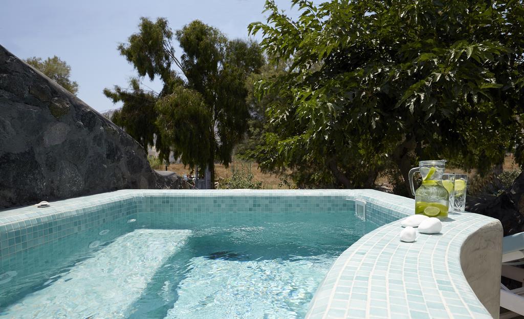 Amara Santorini Hotel 5*