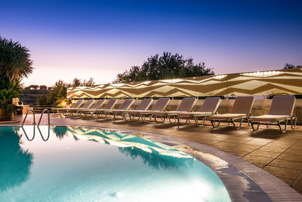 Diamond Village & Hotel