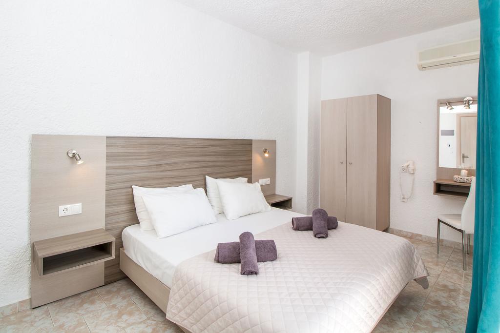 Anika Aparthotel 3*