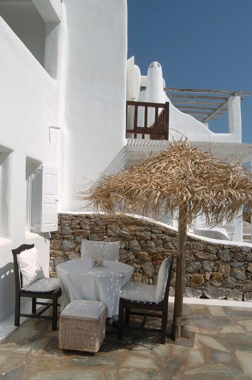 Elia House *