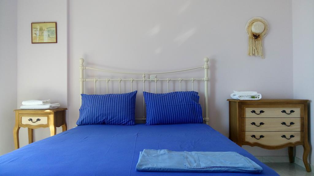 Plagia's Sunset Apartment Exanthia