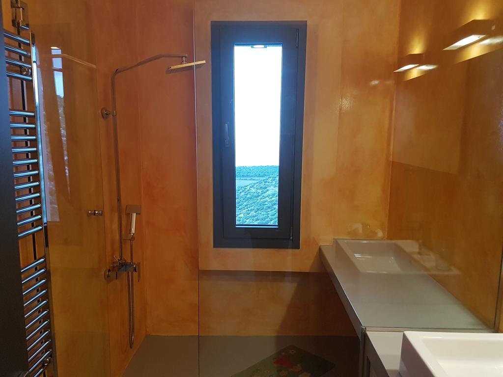 Villa Red Grey Sea View